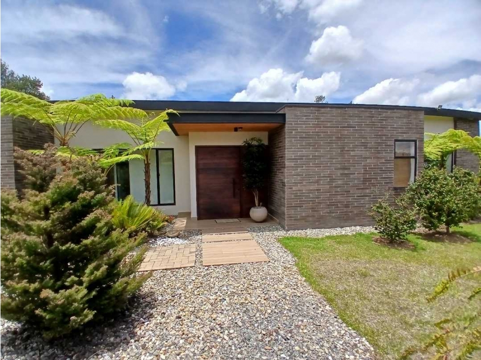 VENTA DE CASA CAMPESTRE EN PARCELACIÓN - LA CEJA VIA RIONEGRO