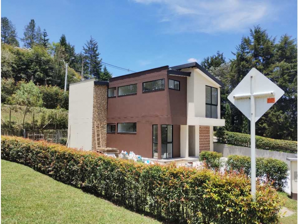 VENTA DE CASA CAMPESTRE EN RIONEGRO SECTOR GALICIA