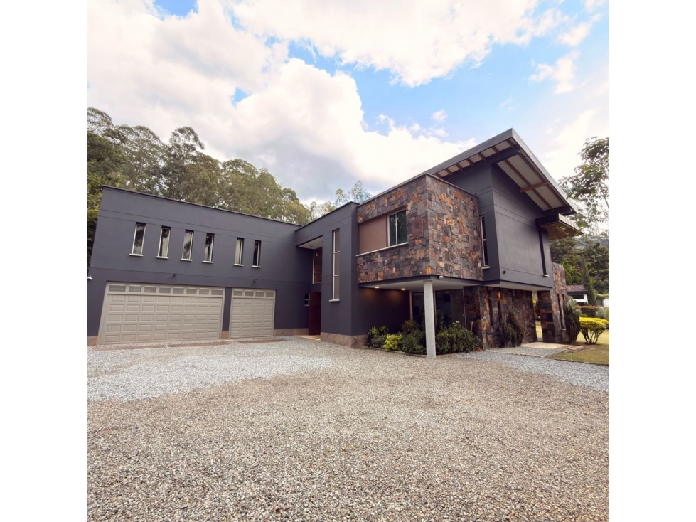 Venta de casa campestre Envigado Escobero parte baja — foto 2