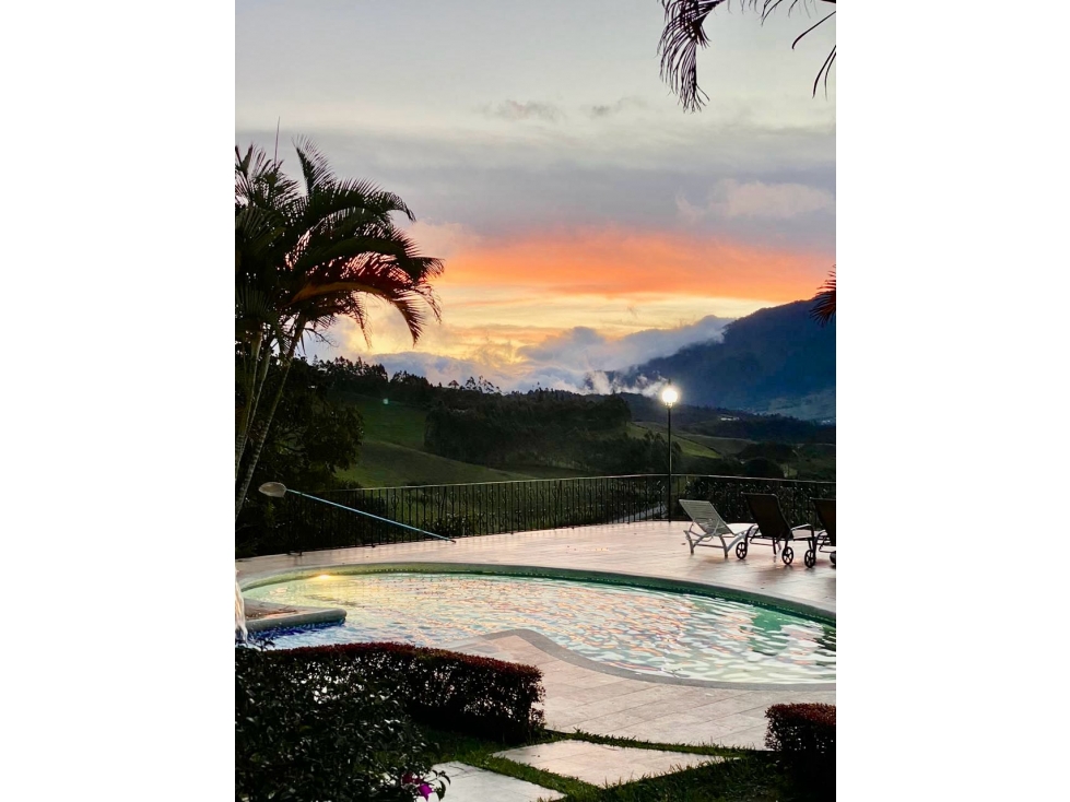 VENTA DE CASA CAMPESTRE LAGO CALIMA - 2