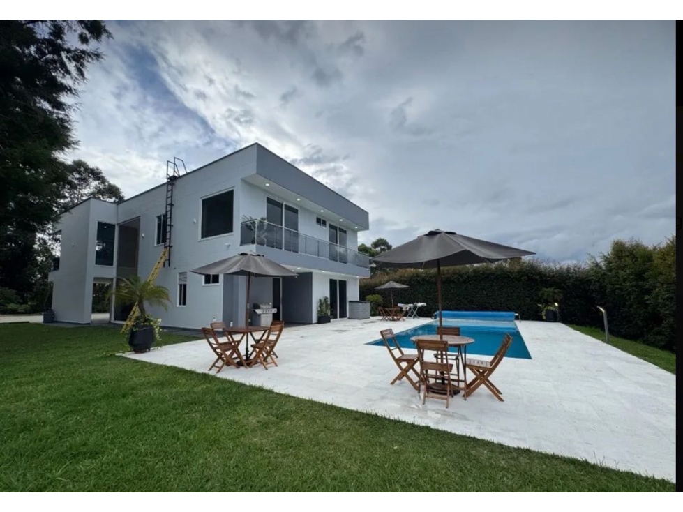 Venta de casa campestre Rionegro - 2