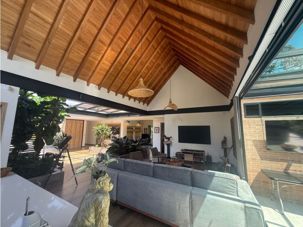 Casa en El Retiro | 320 m² | un solo nivel, lote plano — foto 3