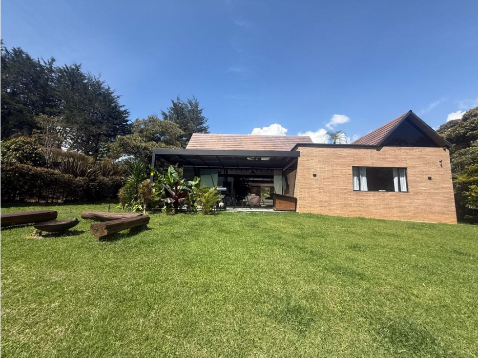Casa en El Retiro | 320 m² | un solo nivel, lote plano — foto 4