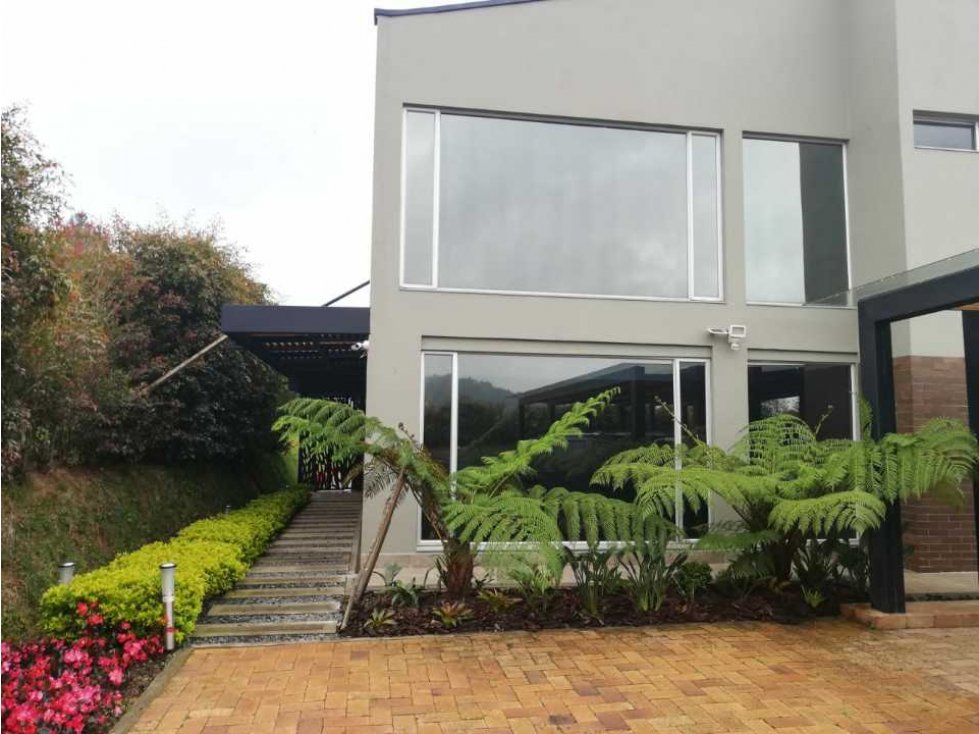 Venta de Casa Campestre Unidad Cerrada el Retiro