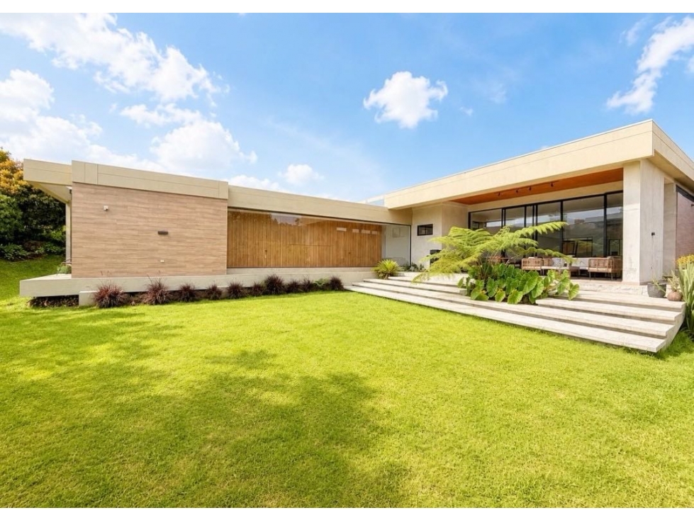 Venta de casa campestre unidad cerrada alto de las palmas un nivel