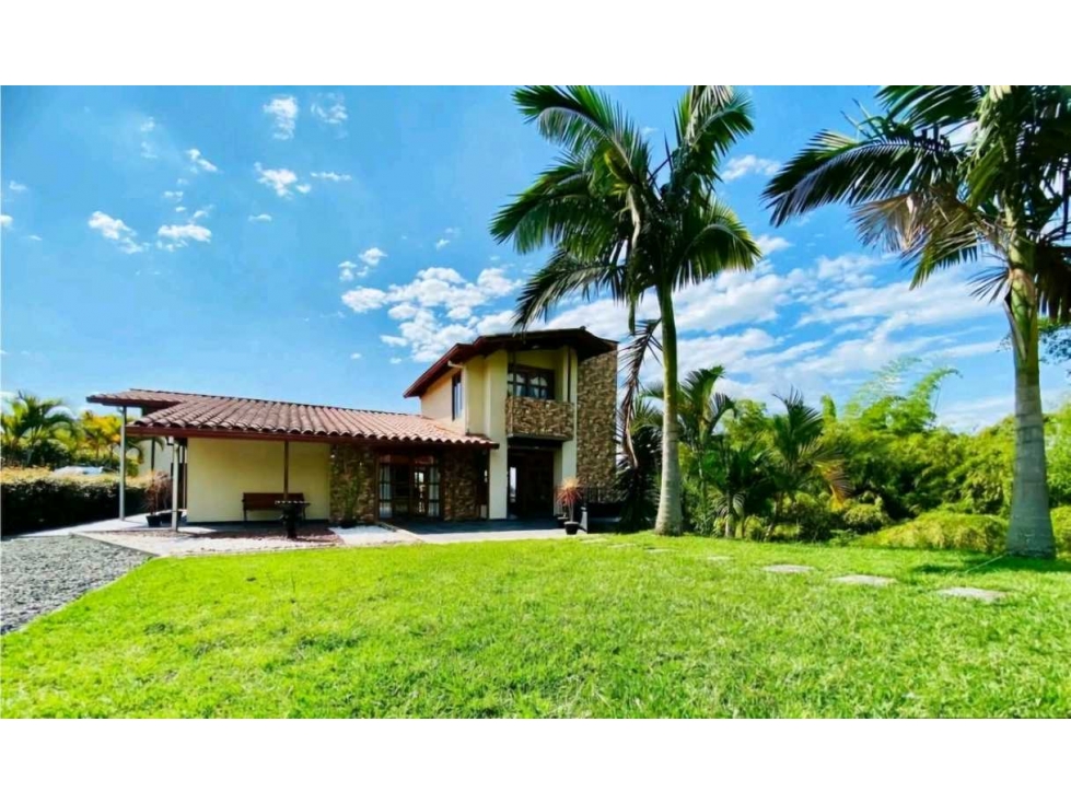 VENTA DE CASA CAMPESTRE VIA PEREIRA - ARMENIA