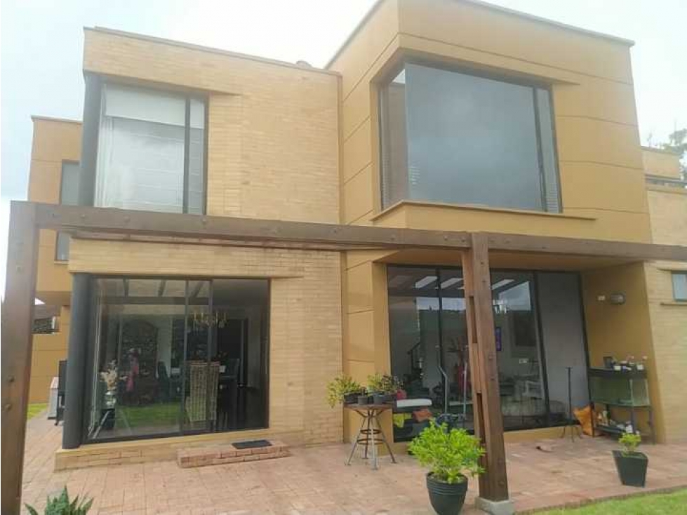 Venta de Casa Chia-Cajica 272 m2 - 2