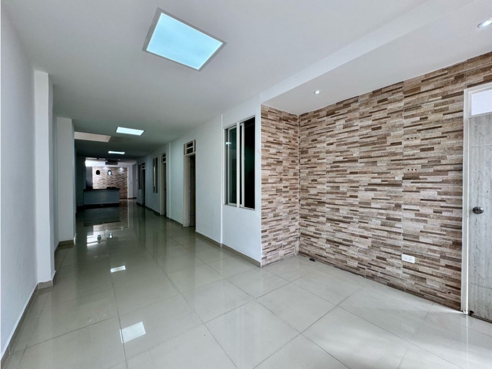 Venta de Casa Comercial en Bretaña para 6 niveles — foto 2