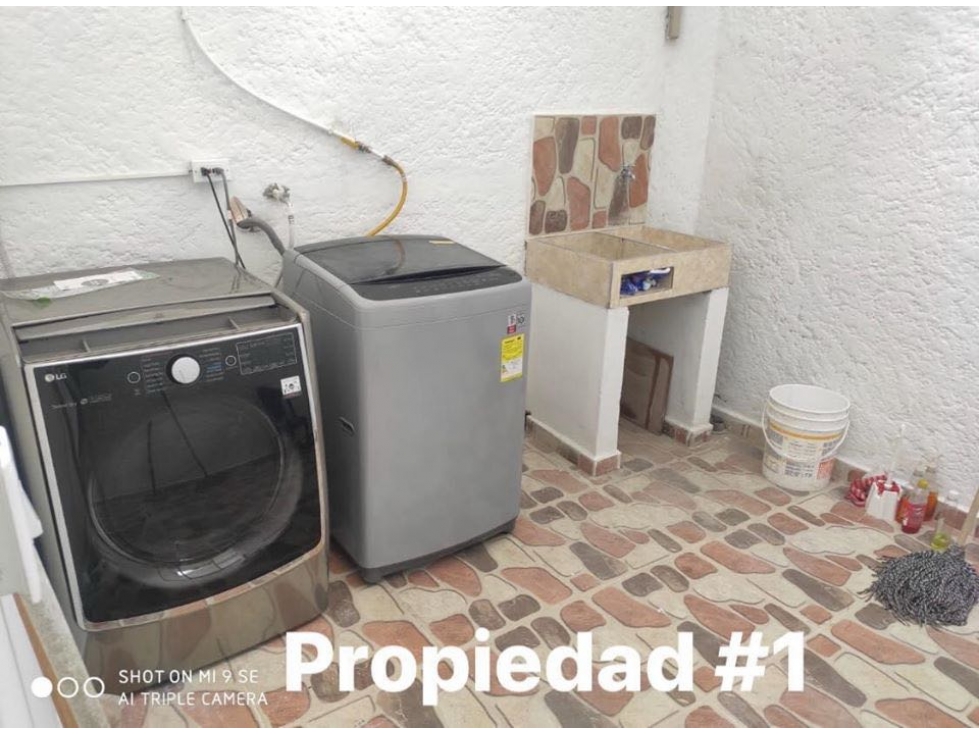Venta de CASA con 7 APARTAESTUDIOS rentando en PRADO CENTRO — foto 5