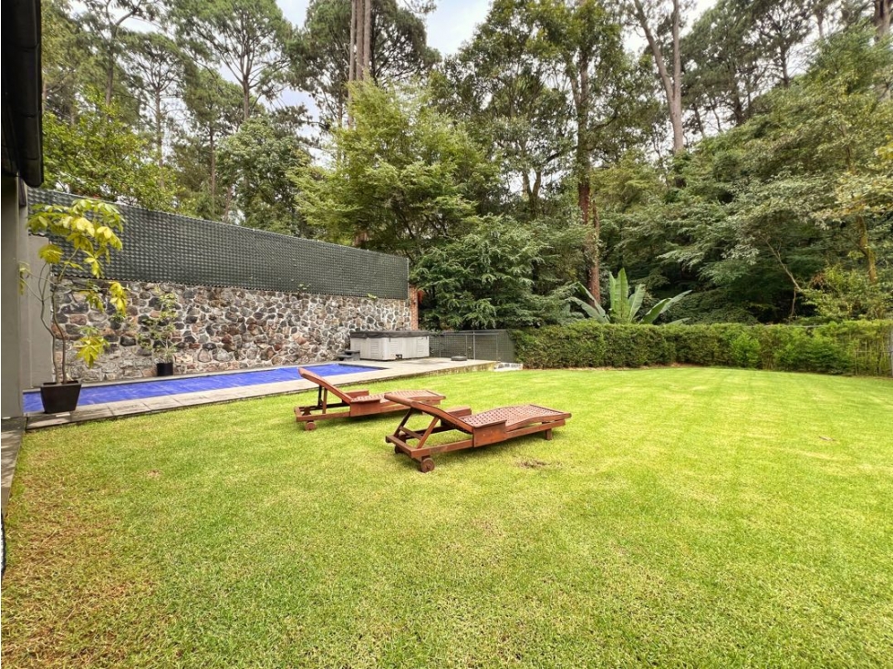 VENTA DE CASA AMUEBLADA CON ALBERCA,JACUZZI Y JARDÍN I AVANDARO — foto 5