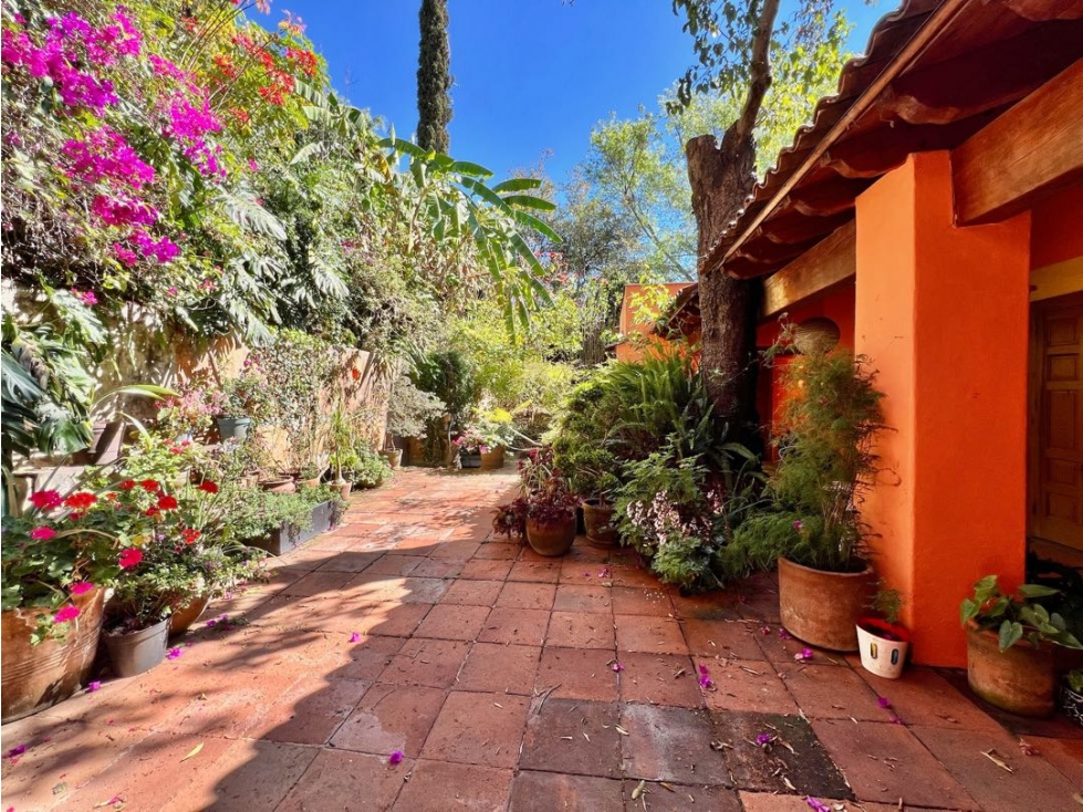 VENTA DE CASA CON AMPLIO JARDIN Y CON BUENA UBICACION | VALLE DE BRAVO — foto 5