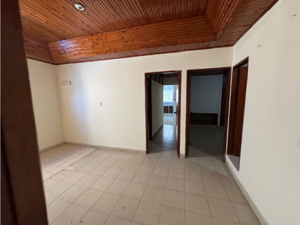 VENTA DE CASA CON CUATRO APARTAMENTOS EN ALAMEDA LA VICTORIA - 6
