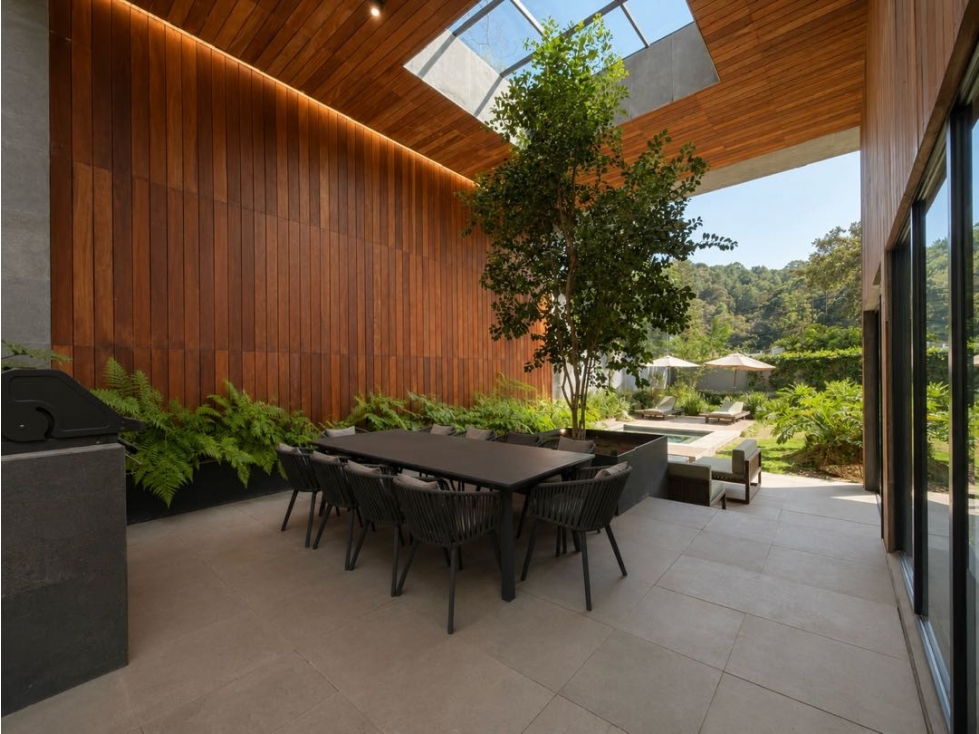 VENTA DE CASA CON JACUZZI, TERRAZA Y JARDIN I AVANDARO — foto 6