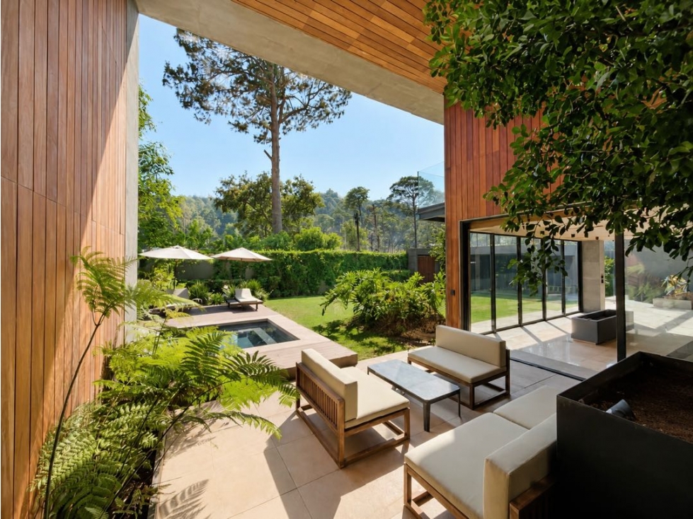 VENTA DE CASA CON JACUZZI, TERRAZA Y JARDIN I AVANDARO — foto 5