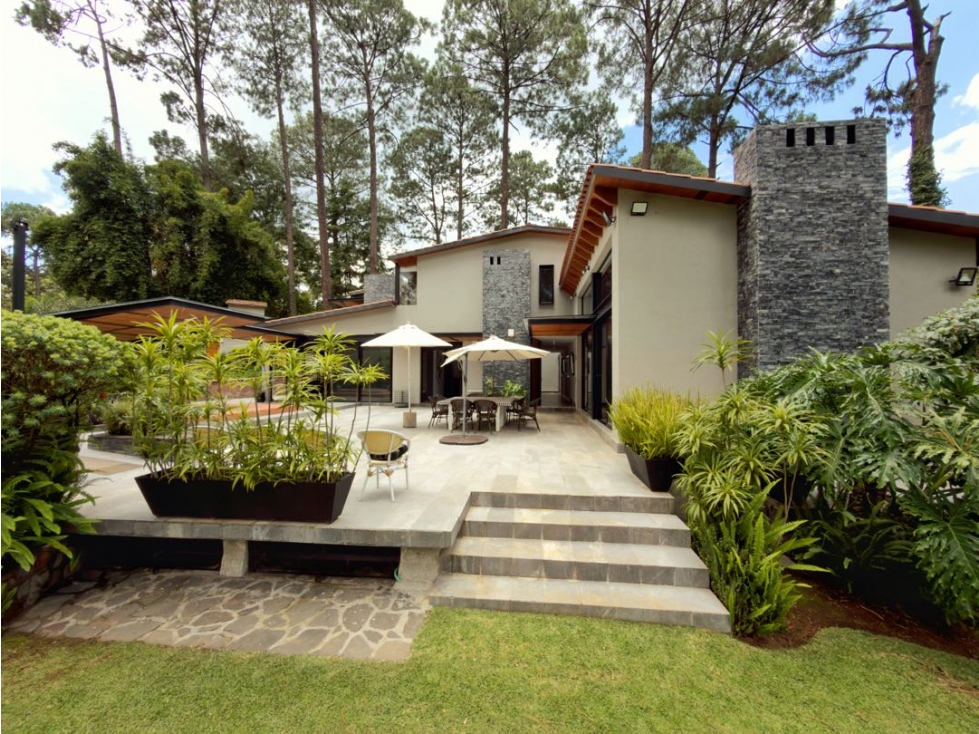 VENTA DE CASA CON JACUZZI, TERRAZA Y AMPLIO JARDÍN I AVÁNDARO — foto 6