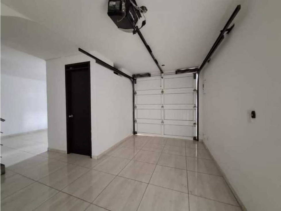VENTA DE CASA CON LOCAL COMERCIAL EL MARISCAL CARTAGO VALLE - 4