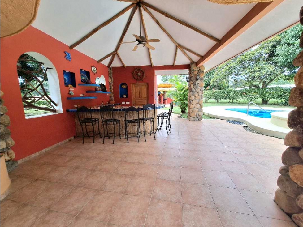 VENTA DE CASA CON PISCINA EN PLAYA CORONADO - 4