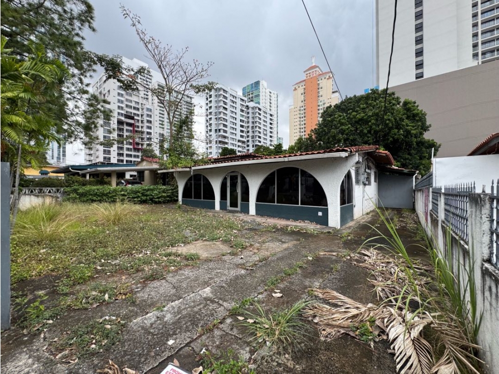 Venta de casa con ZONIFICACION COMERCIAL | San Francisco