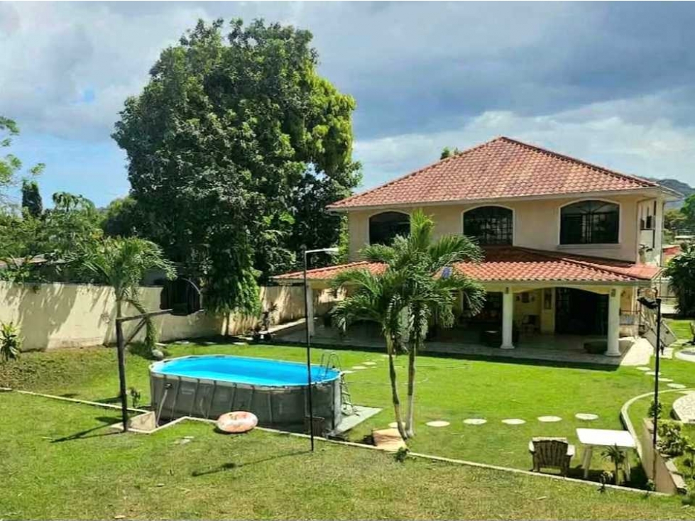 VENTA DE CASA DE 2 PISOS EN VILLA ZAITA