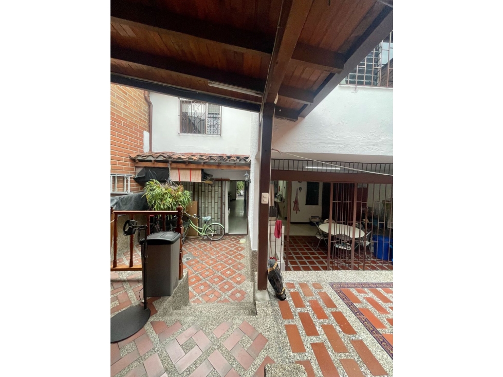 Venta de casa de dos niveles unifamiliares en Simón Bolivar — foto 6