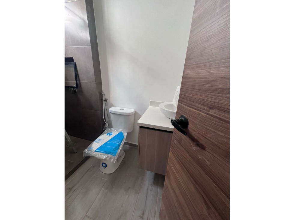 Venta de casa de dos pisos Urb. Monte Real Montecristi. - 5