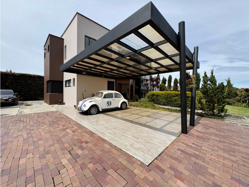 Venta de Casa de Lujo en Alto de Las Palmas Medellín — foto 3
