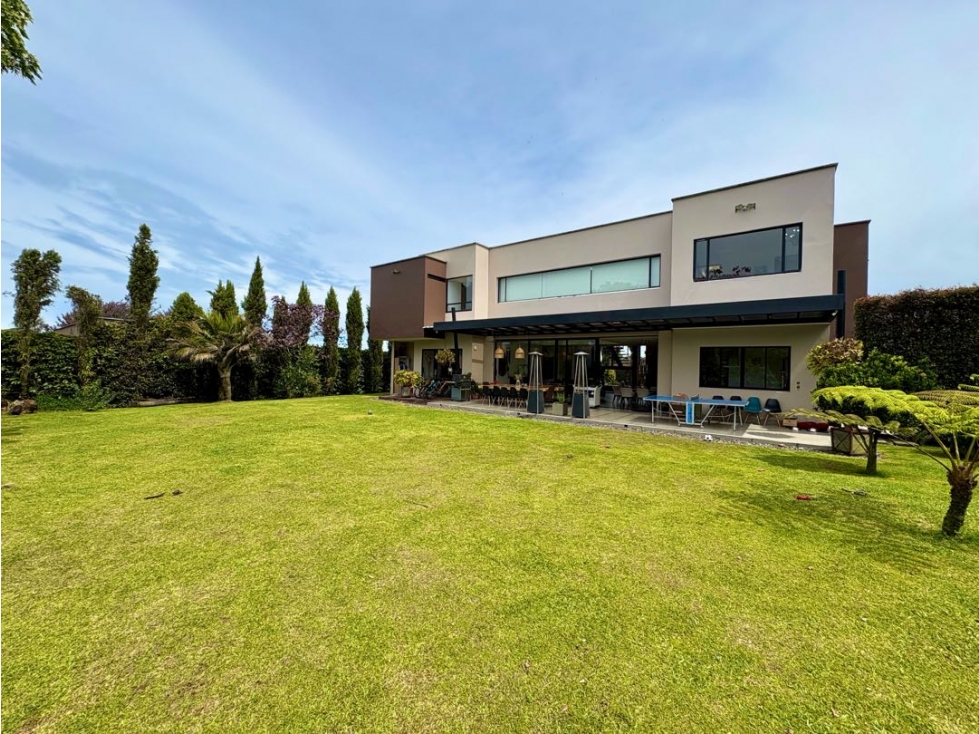 Venta de Casa de Lujo en Alto de Las Palmas Medellín — foto 6