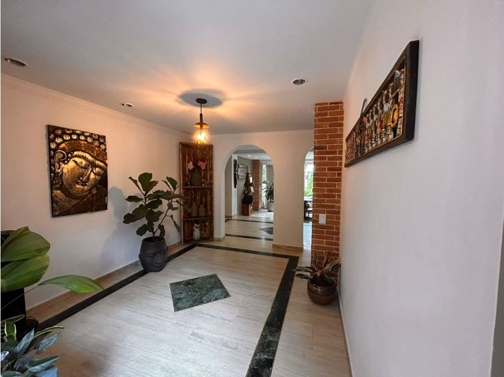 Venta de casa de tres niveles sector san lucas — foto 4
