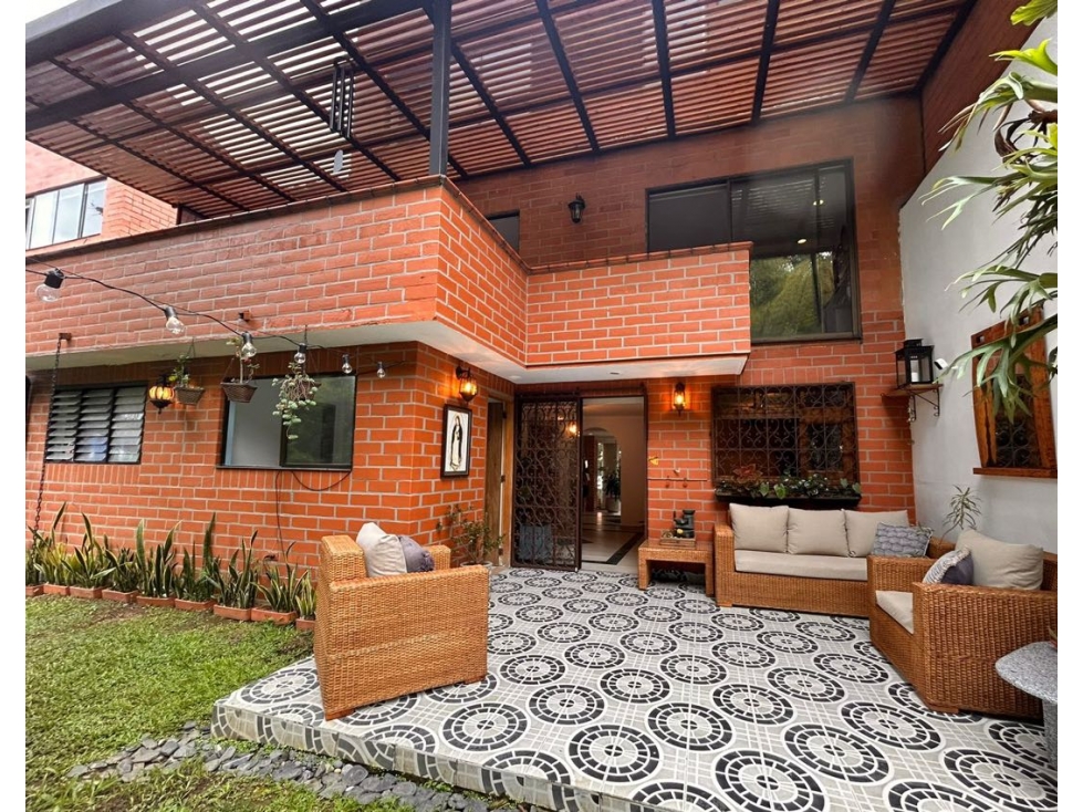 Venta de casa de tres niveles sector san lucas — foto 5