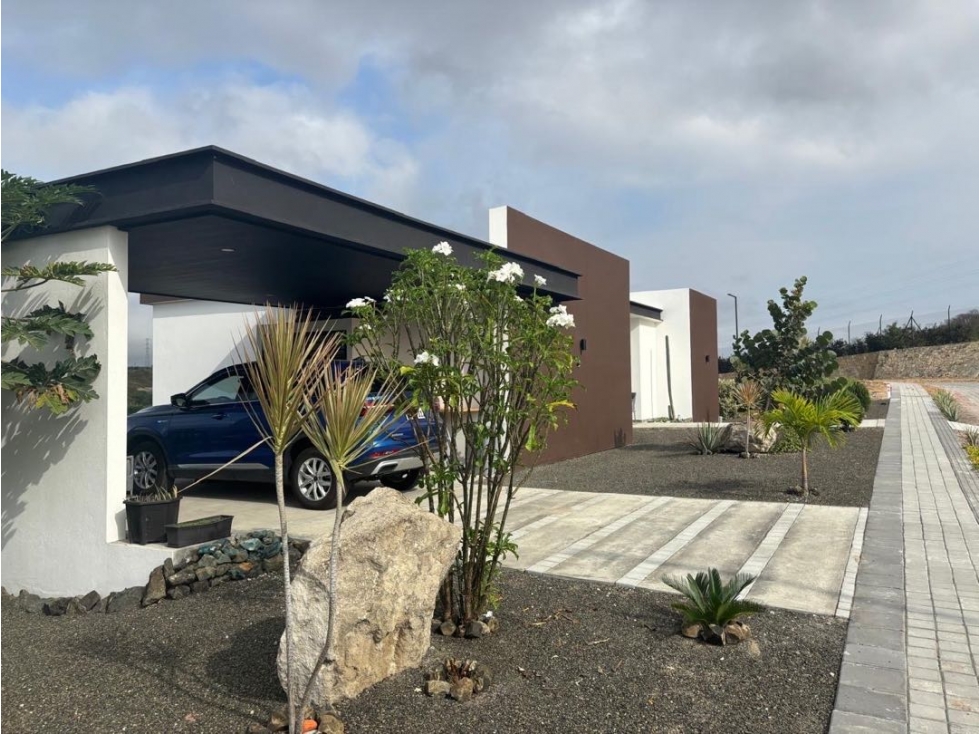 Venta de casa de un piso dentro de Urb. Montecristi Golf Club. - 1