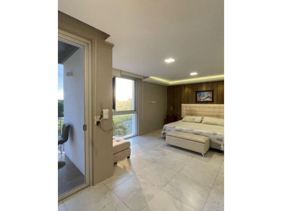 Venta de casa dentro de Urbanización Montecristi Golf Club. - 3