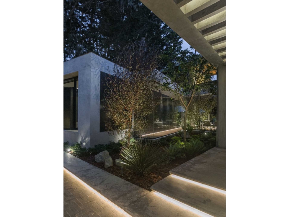 VENTA DE CASA DE LUJO DOMOTIZADA EN EL ALTO DE LAS PALMAS. — foto 3