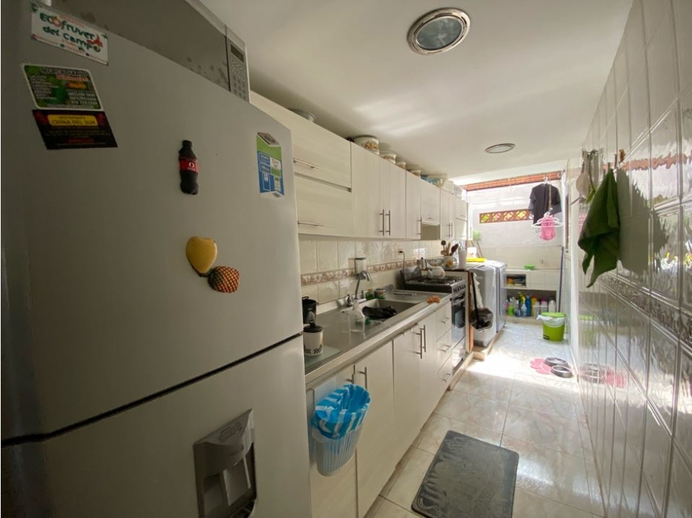 VENTA DE CASA DOS PISOS EN CIUDAD JARDÍN — foto 2