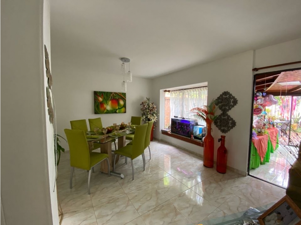 VENTA DE CASA DOS PISOS EN CIUDAD JARDÍN — foto 5