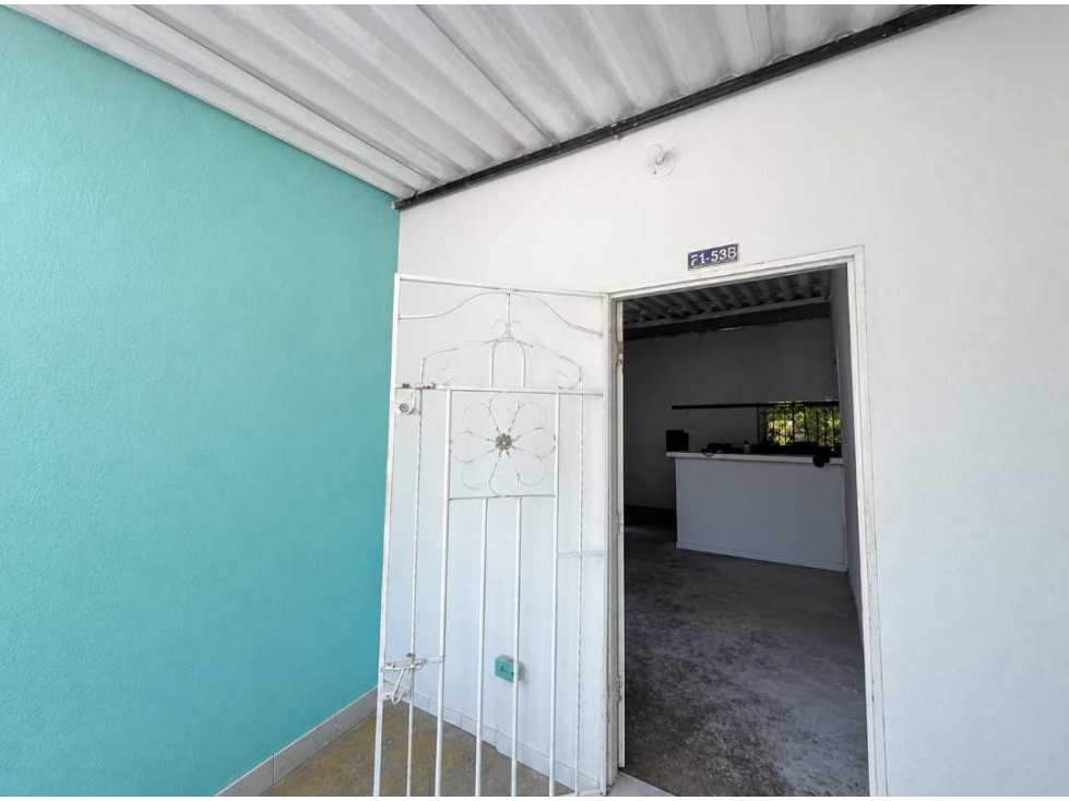 Venta de casa económica en santa Marta con lote oportunidad