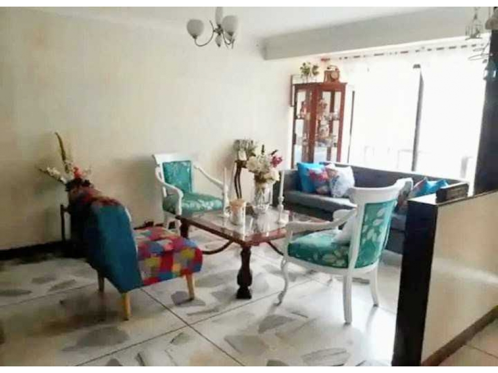 VENTA DE CASA EN ALFOSO LOPEZ T.P - 3