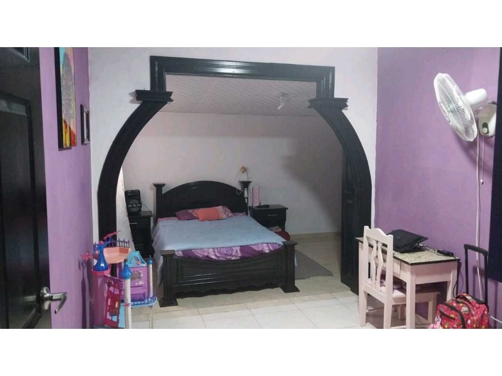 VENTA DE CASA EN ALGARROBOS 3 RECAMARAS CERCADA - 2