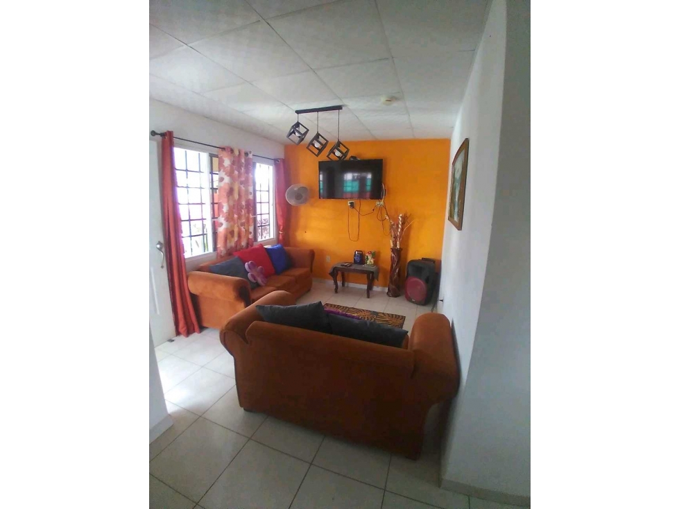 VENTA DE CASA EN ALGARROBOS 3 RECAMARAS CERCADA - 4