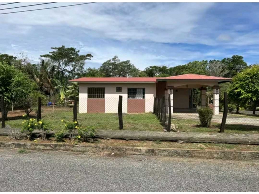 VENTA DE CASA EN ALGARROBOS 3R CERCADA — foto 2