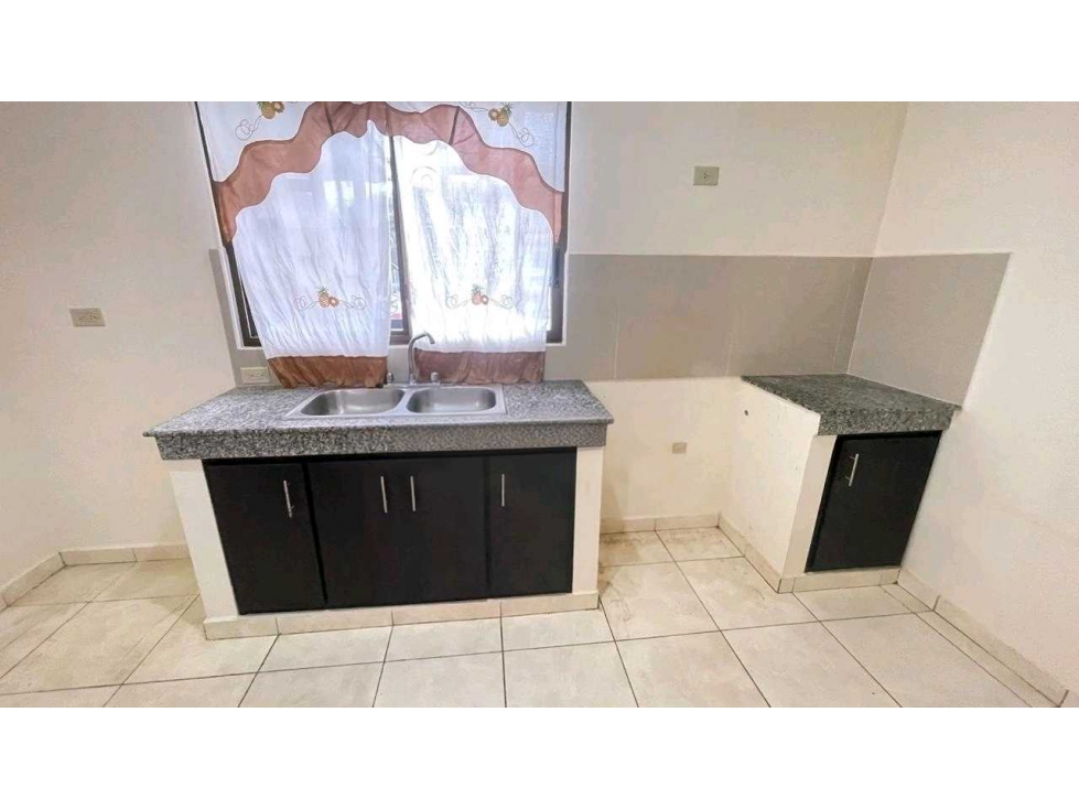 VENTA DE CASA EN ALGARROBOS RESIDENCIAL BALMORAL — foto 4