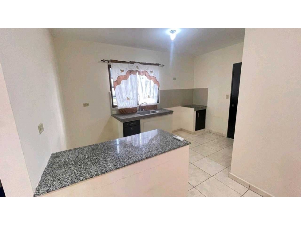 VENTA DE CASA EN ALGARROBOS RESIDENCIAL BALMORAL — foto 5