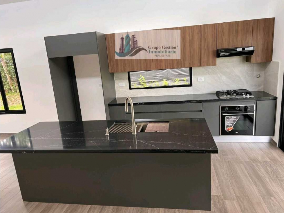 VENTA DE CASA EN ALTO BOQUETE CUENTA CON 600METROS — foto 4