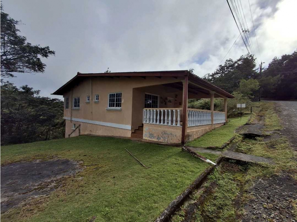 Venta de Casa en Altos de Cerro Azul - 1