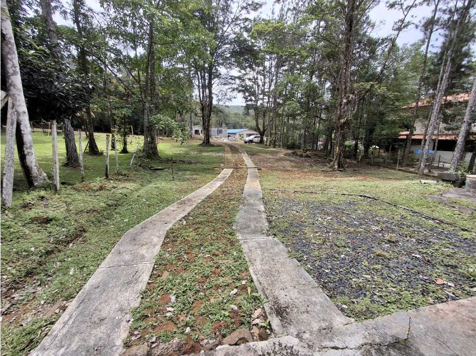 Venta de Casa en Altos de Cerro Azul - 2
