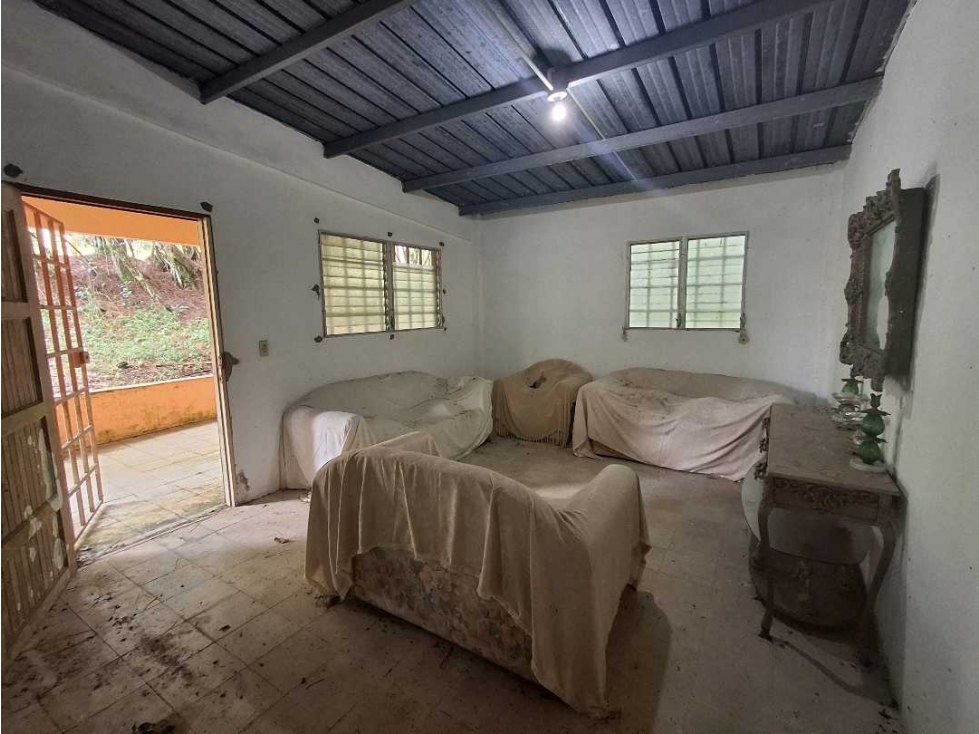 Venta de casa en Altos de Cerro Azul - 4