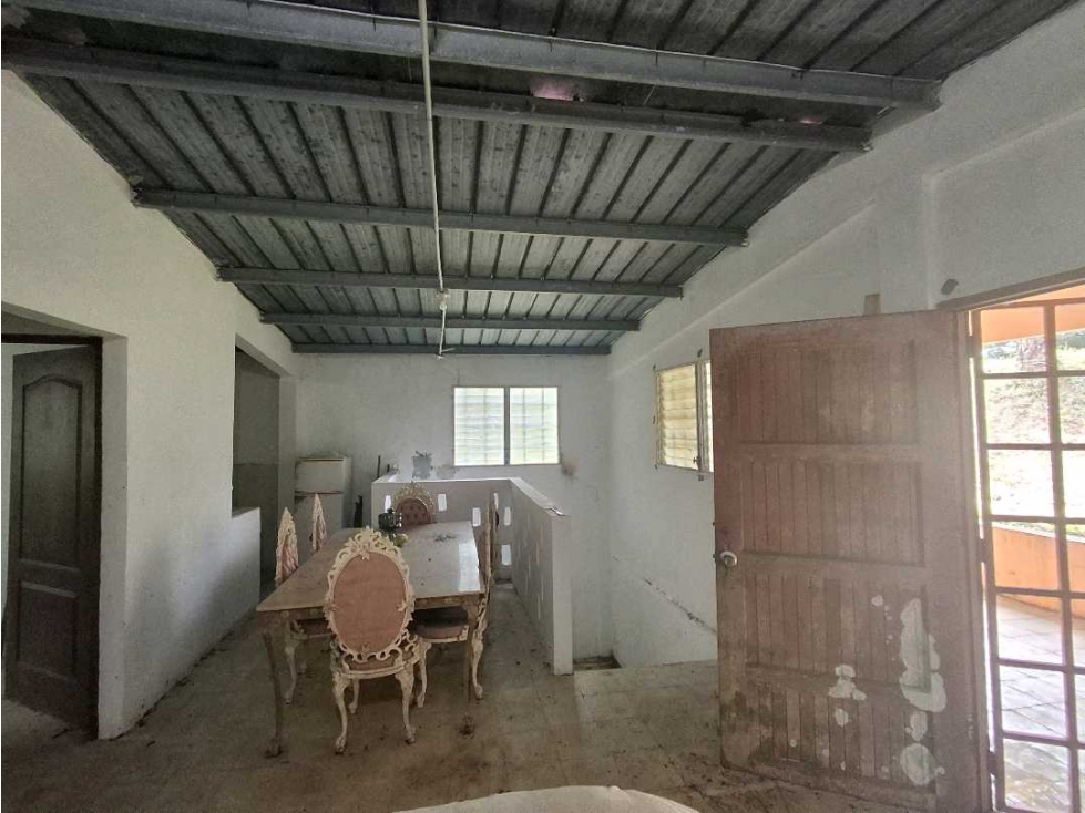 Venta de casa en Altos de Cerro Azul - 6