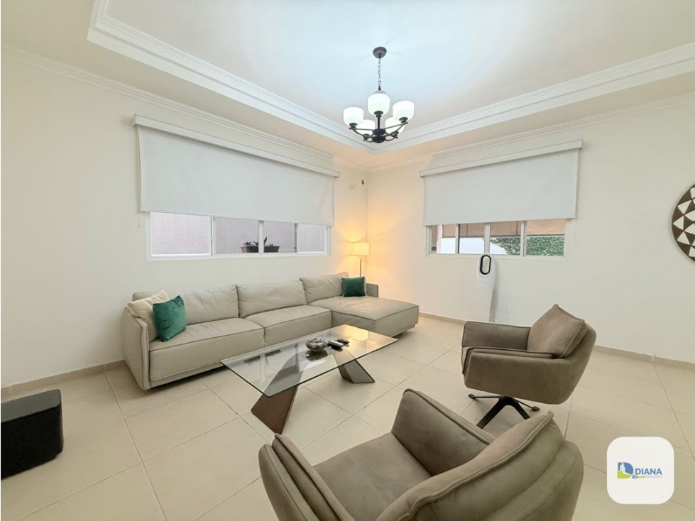 Venta de Casa en Altos de Panamá — foto 3
