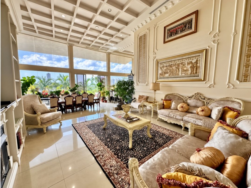 VENTA DE MANSIÓN ALTOS DE SANTA MARIA 6 NIVELES | RESIDENCIA DE LUJO