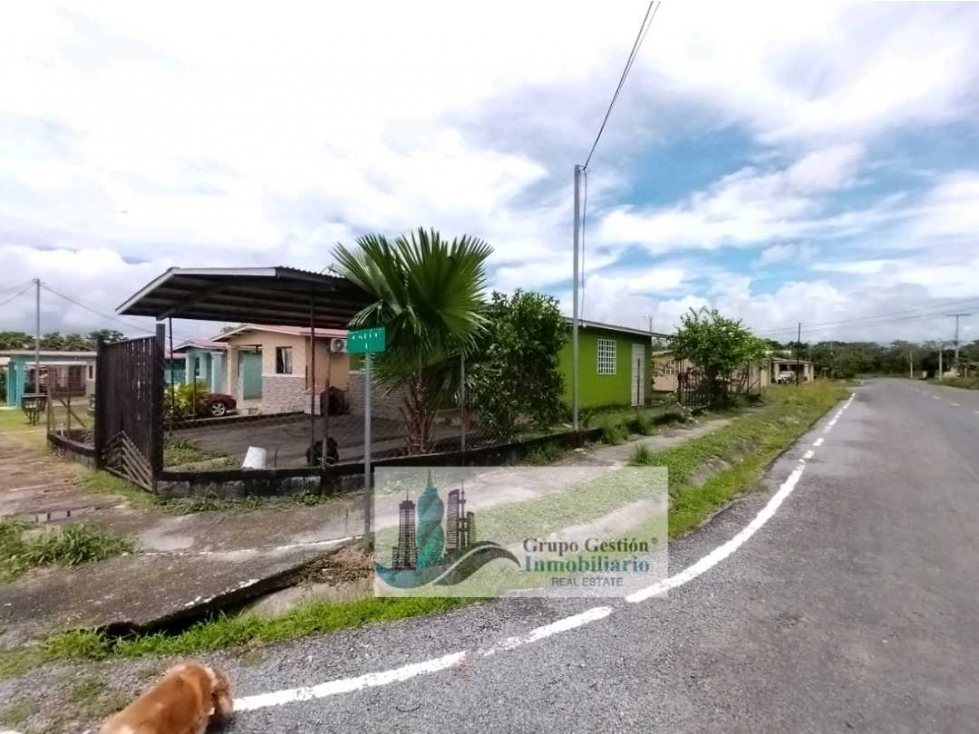 VENTA DE CASA EN BAGALA COMPLETAMENTE CERCADA EN ESQUINA - 2
