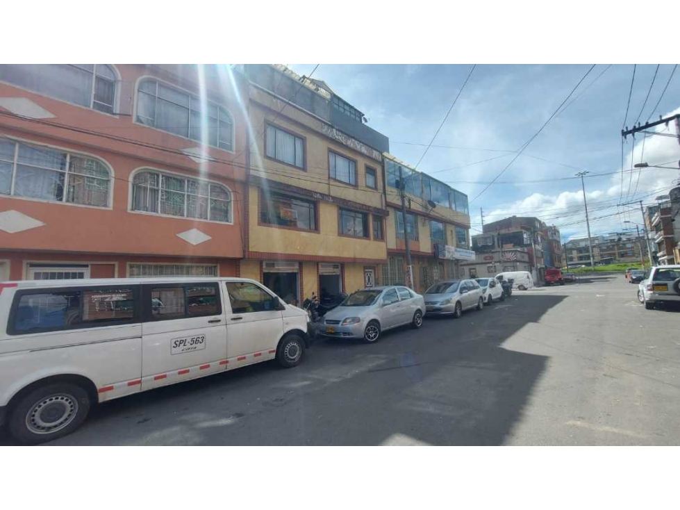 VENTA DE CASA RENTABLE EN BARRIO SAN FERNANDO BARRIOS UNIDOS BOGOTÁ — foto 4